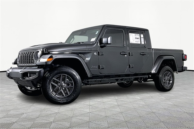 2026 Jeep Gladiator Sport S's photo