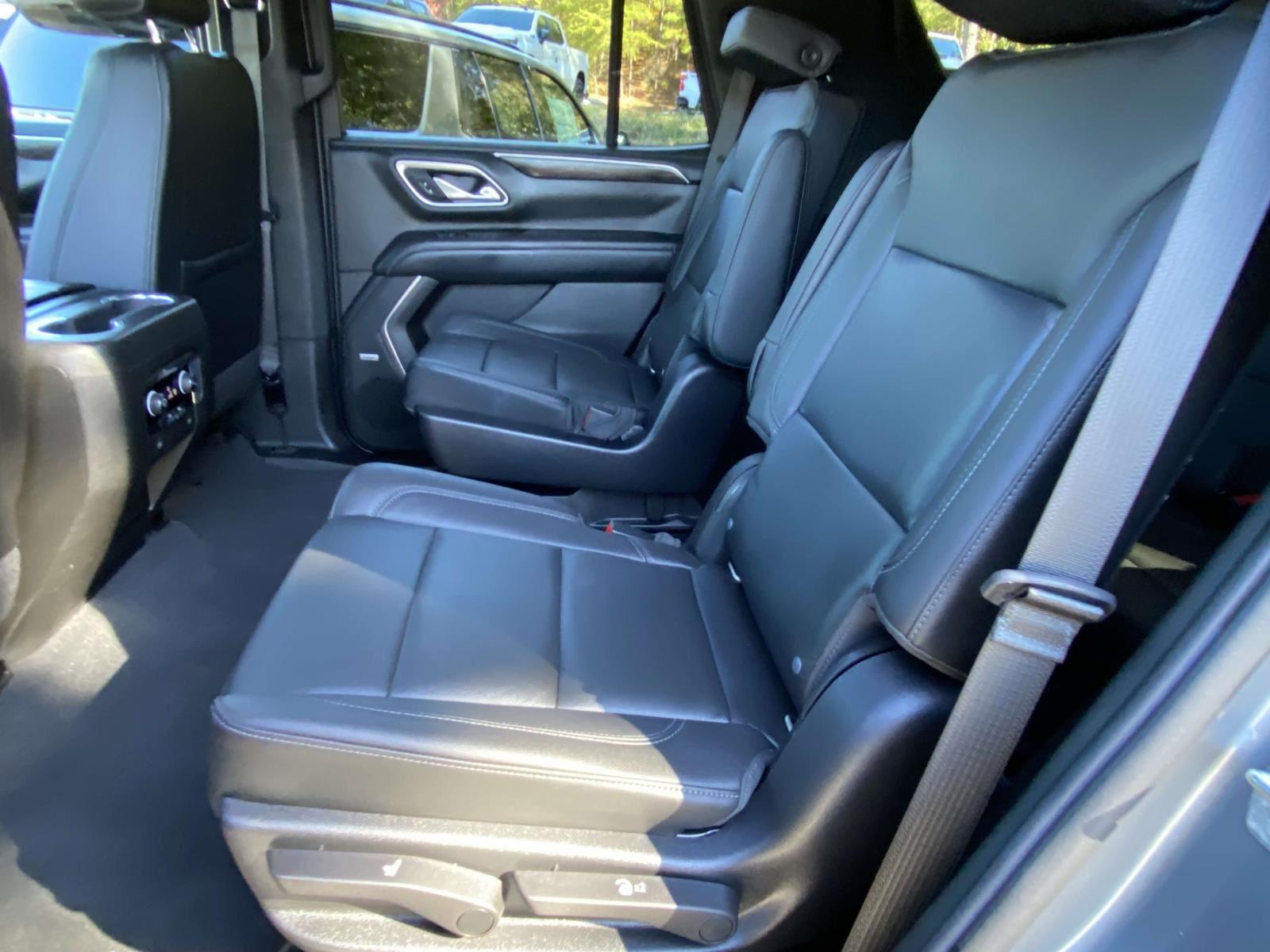 2021 Chevrolet Tahoe LT photo 4