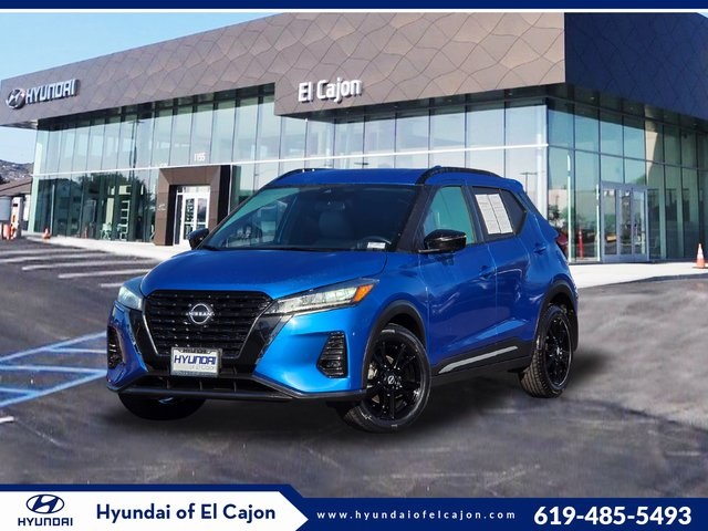 2023 Nissan Kicks SR