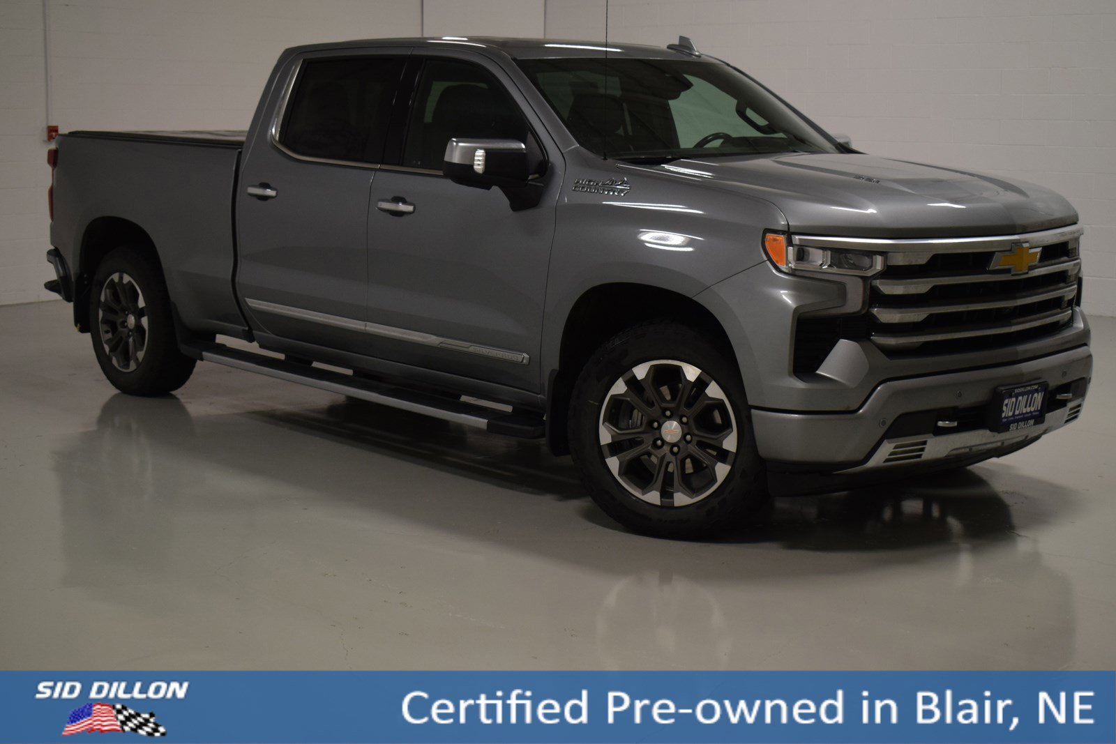 2023 Chevrolet Silverado 1500 High Country photo 9