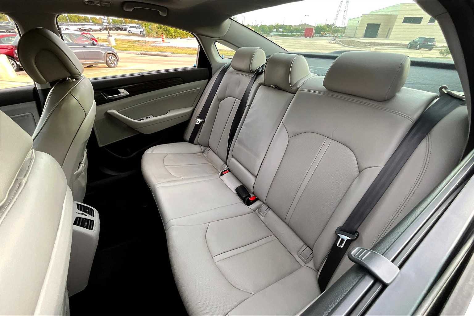 2015 Hyundai Sonata Limited photo 17