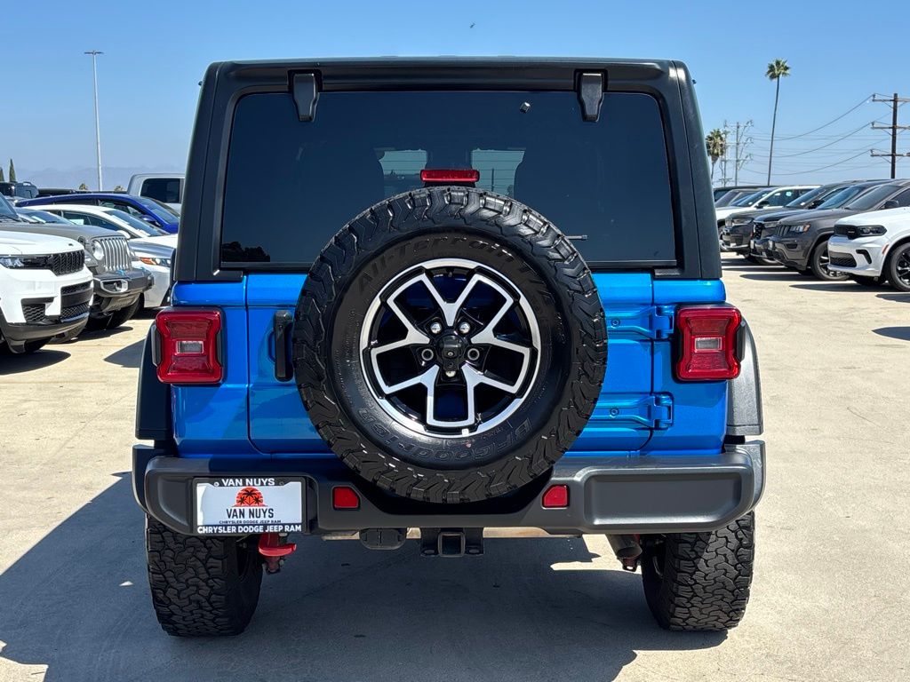 2024 Jeep Wrangler Rubicon photo 4