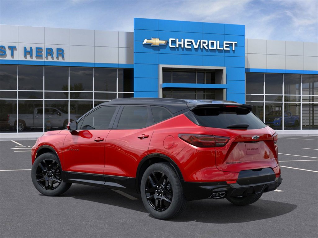 2025 Chevrolet Blazer RS photo 2