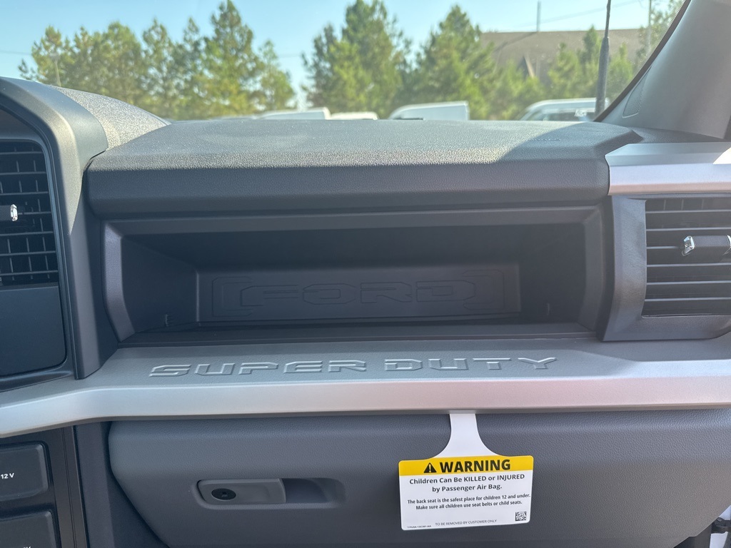 2025 Ford F-350 XL photo 32
