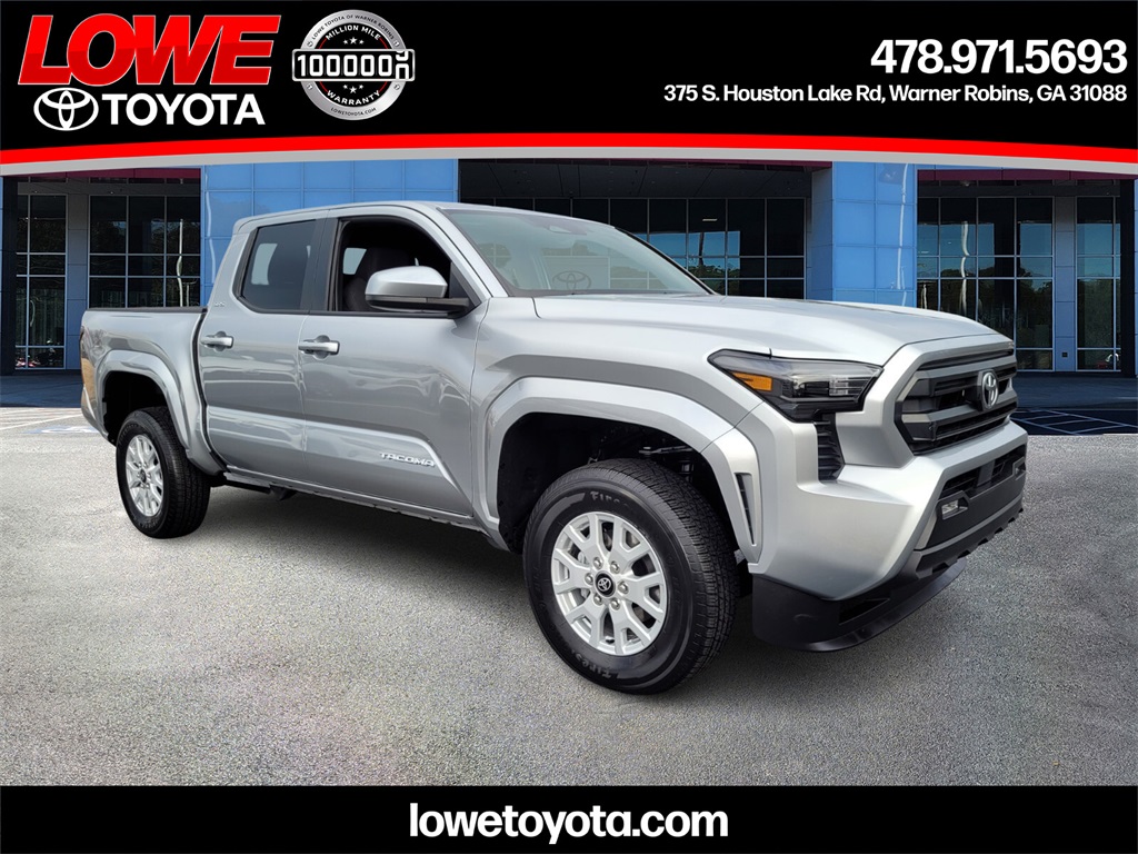 2025 Toyota Tacoma SR5's photo