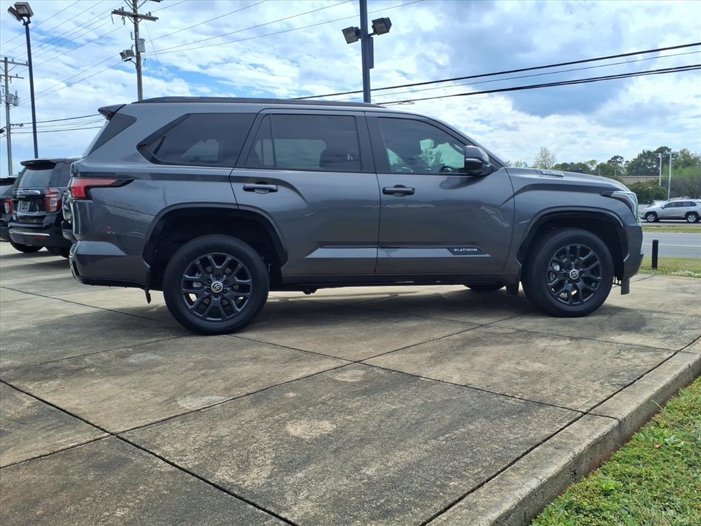 2024 Toyota Sequoia Platinum photo 22