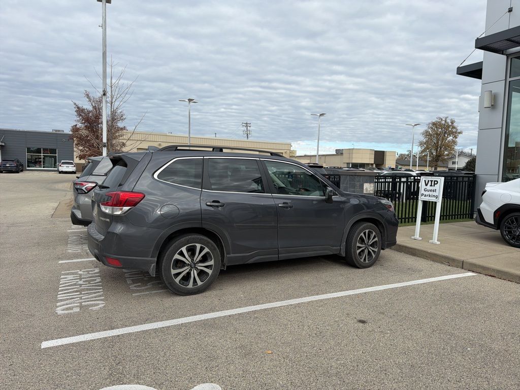 2021 Subaru Forester Limited photo 3