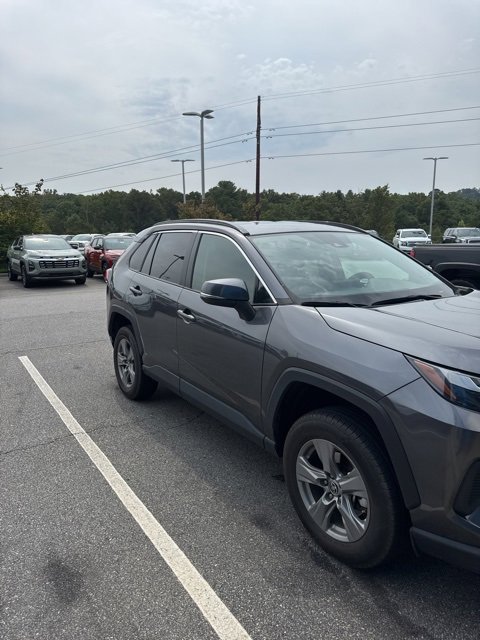 Used 2022 Toyota RAV4 XLE with VIN 2T3W1RFV5NC174343 for sale in Northfield, Minnesota