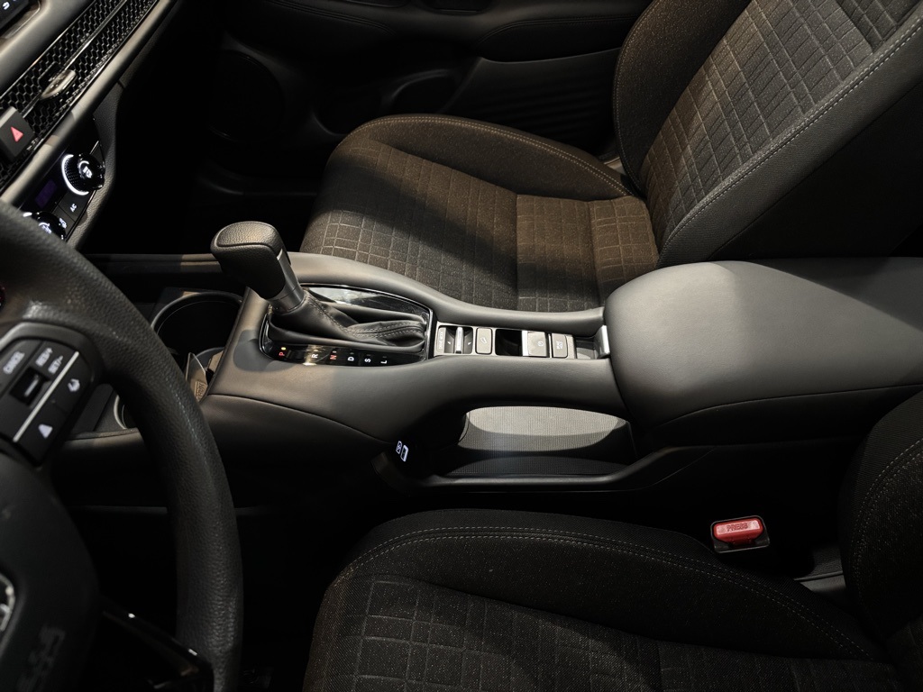 2023 Honda HR-V LX photo 16