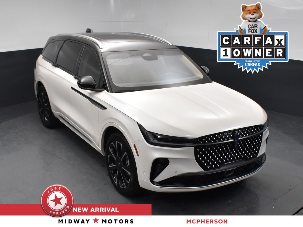 2024 Lincoln Nautilus Reserve's photo