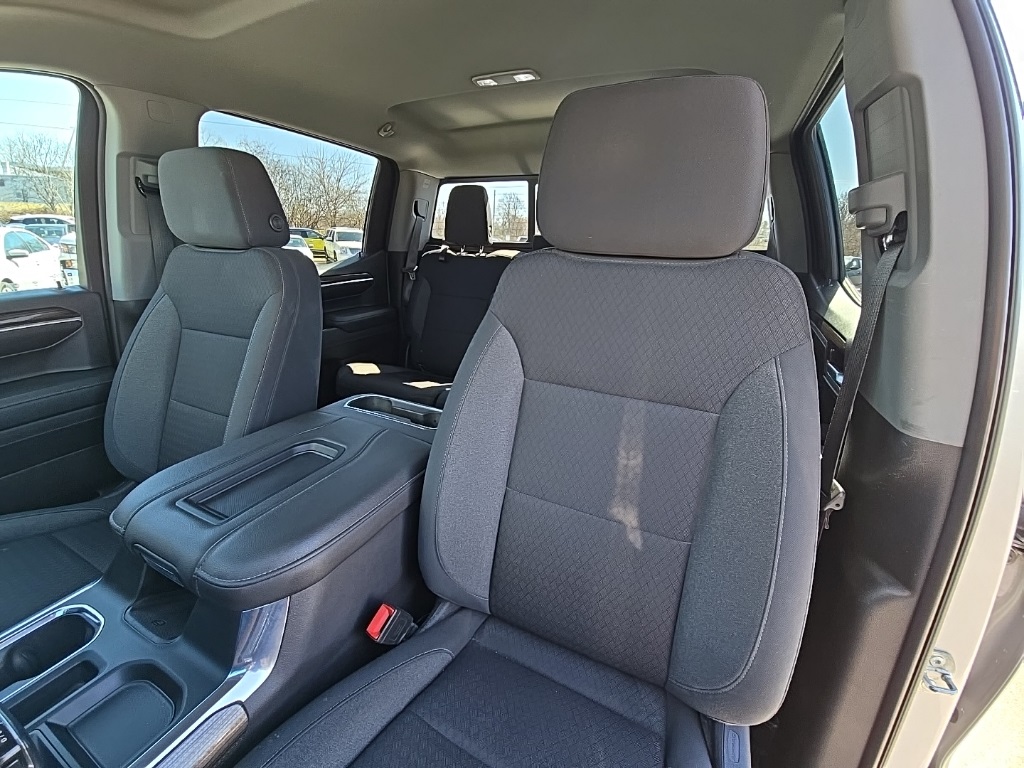 2022 Chevrolet Silverado 1500 RST photo 8