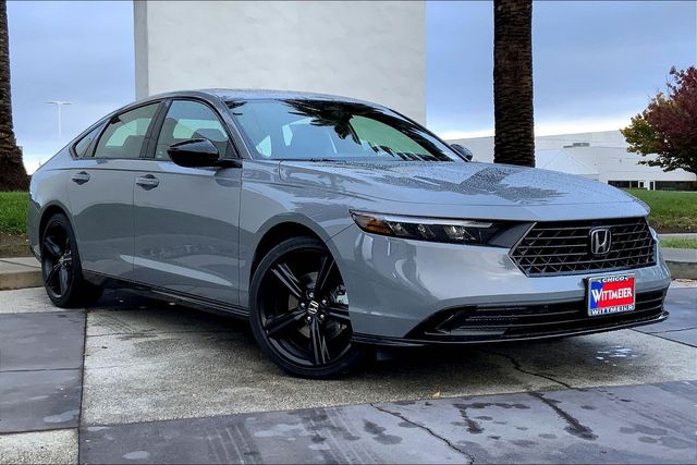 2025 Honda Accord Hybrid Sport-L photo 2
