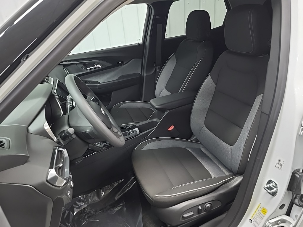 2023 Chevrolet Trailblazer LT photo 29