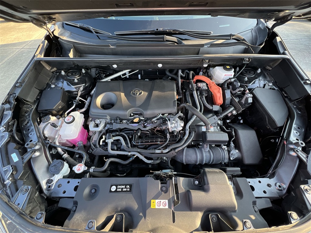 2022 Toyota RAV4 Hybrid LE photo 31
