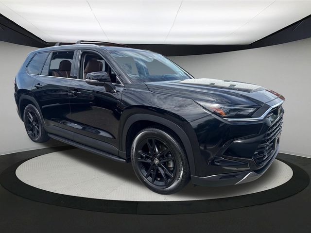 2024 Toyota Grand Highlander Platinum photo 2