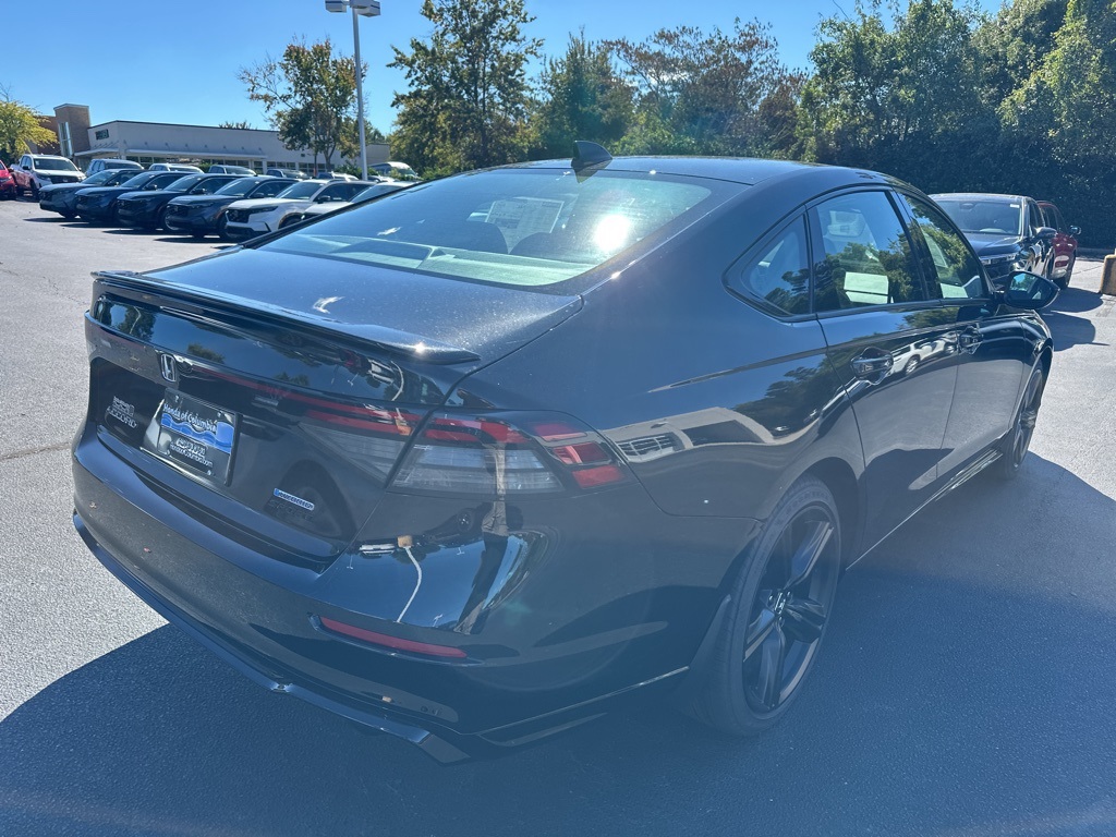 2025 Honda Accord Sport-L photo 3