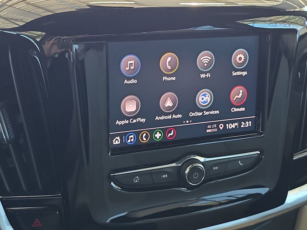 2022 Chevrolet Traverse LS photo 12