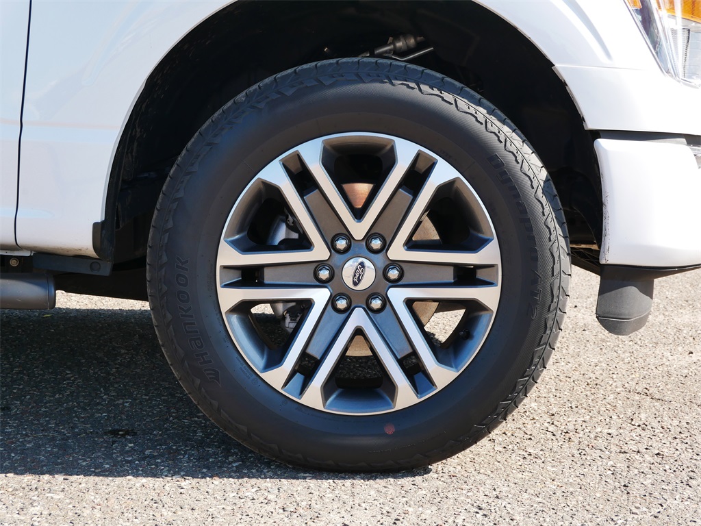 2022 Ford F-150 XL photo 7