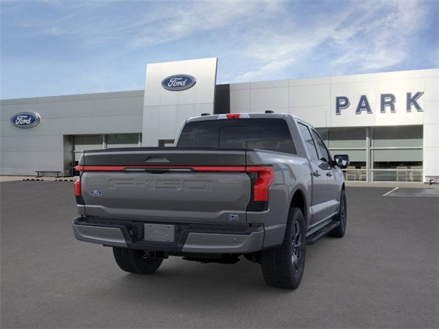 2025 Ford F-150 Lightning Lariat photo 8