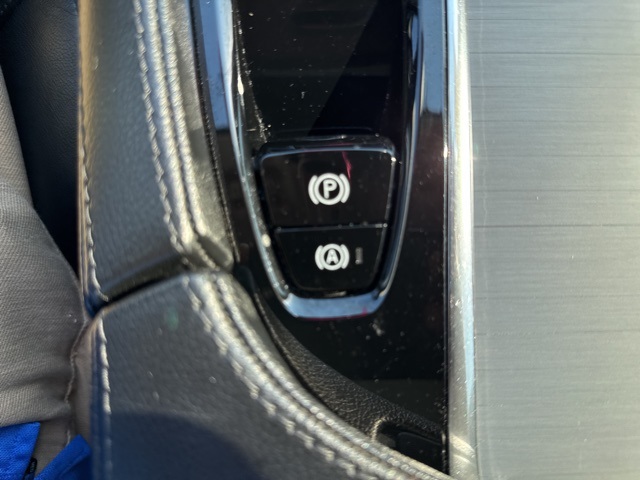 2022 Volvo XC90 T5 Momentum photo 37