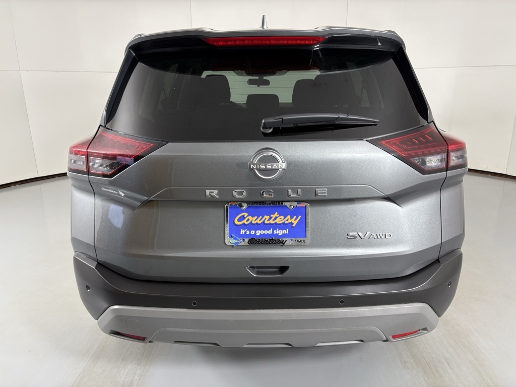 2023 Nissan Rogue SV photo 3