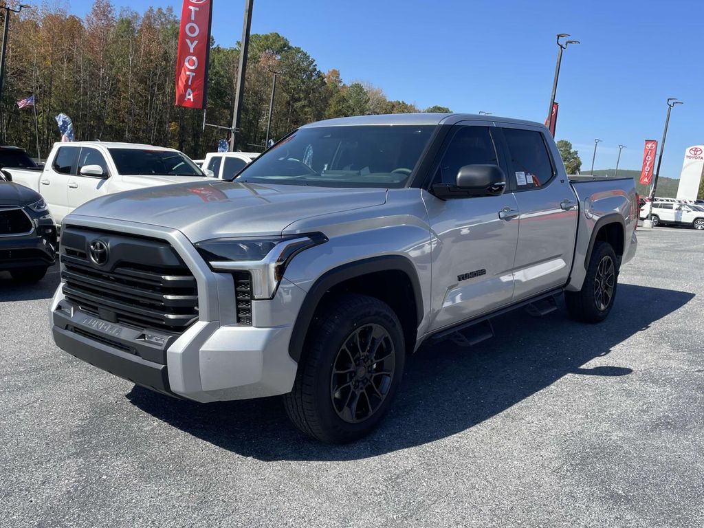 2026 Toyota Tundra SR5 CrewMax photo 4