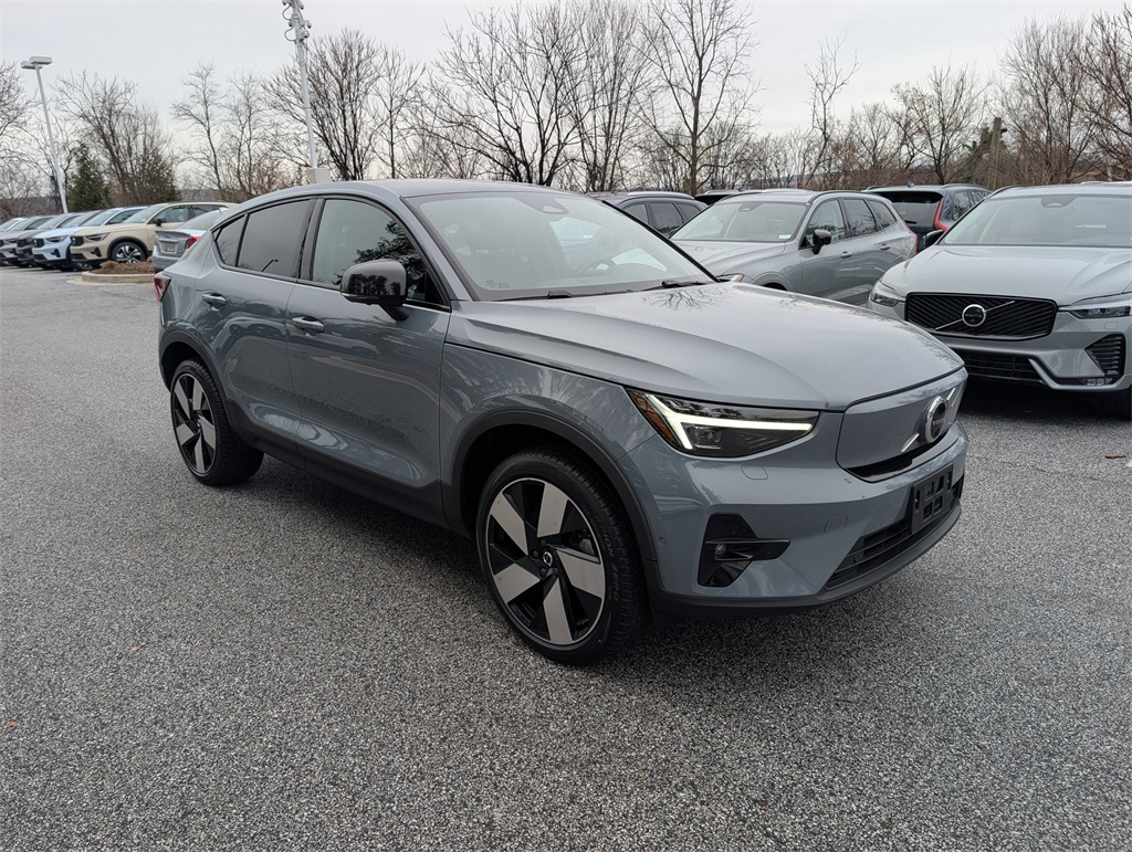 2023 Volvo C40 Ultimate's photo