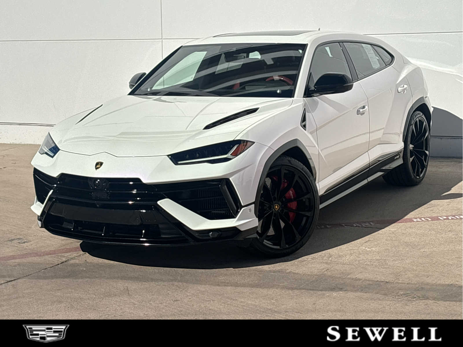 2024 Lamborghini Urus S's photo
