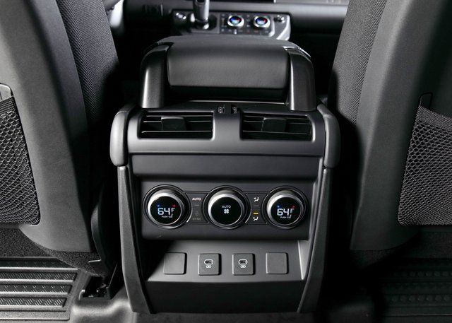2025 Land Rover Defender 110 X photo 10