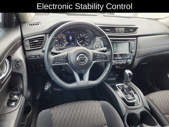 2018 Nissan Rogue SV photo 16