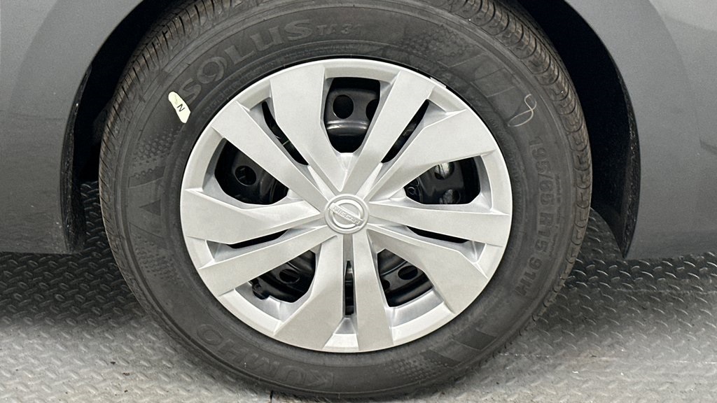 2025 Nissan Versa S photo 12