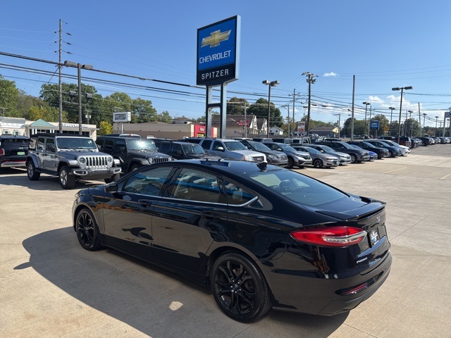 2019 Ford Fusion SE photo 6