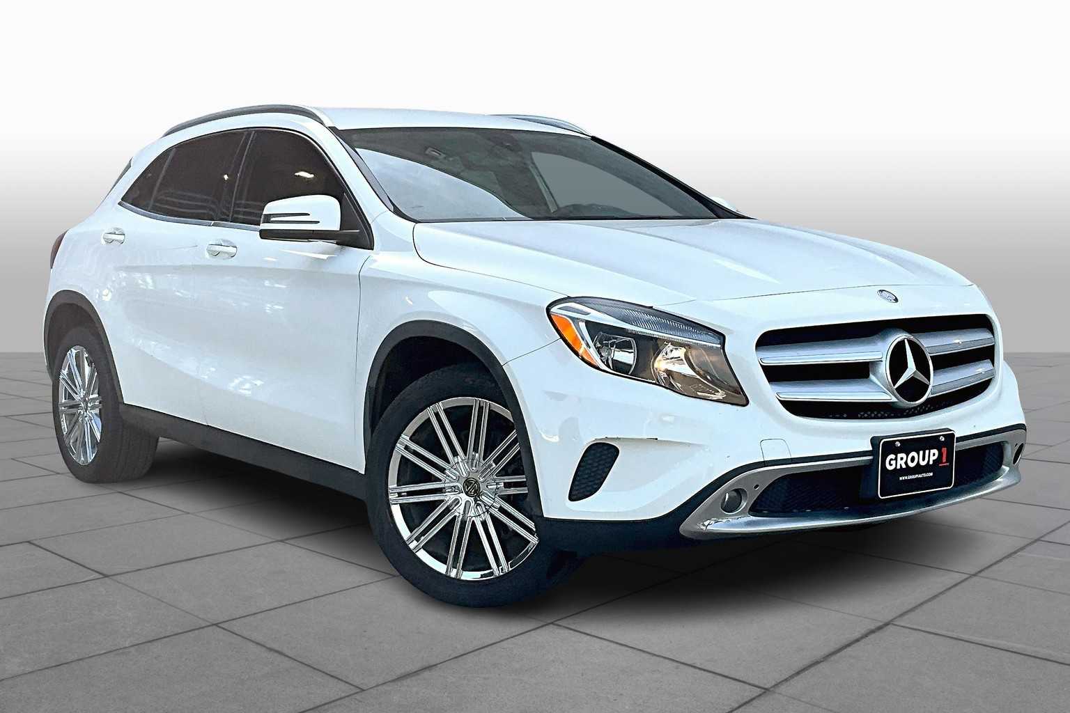 2016 Mercedes Benz GLA 250 photo 2