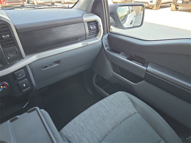 2023 Ford F-150 XLT photo 11