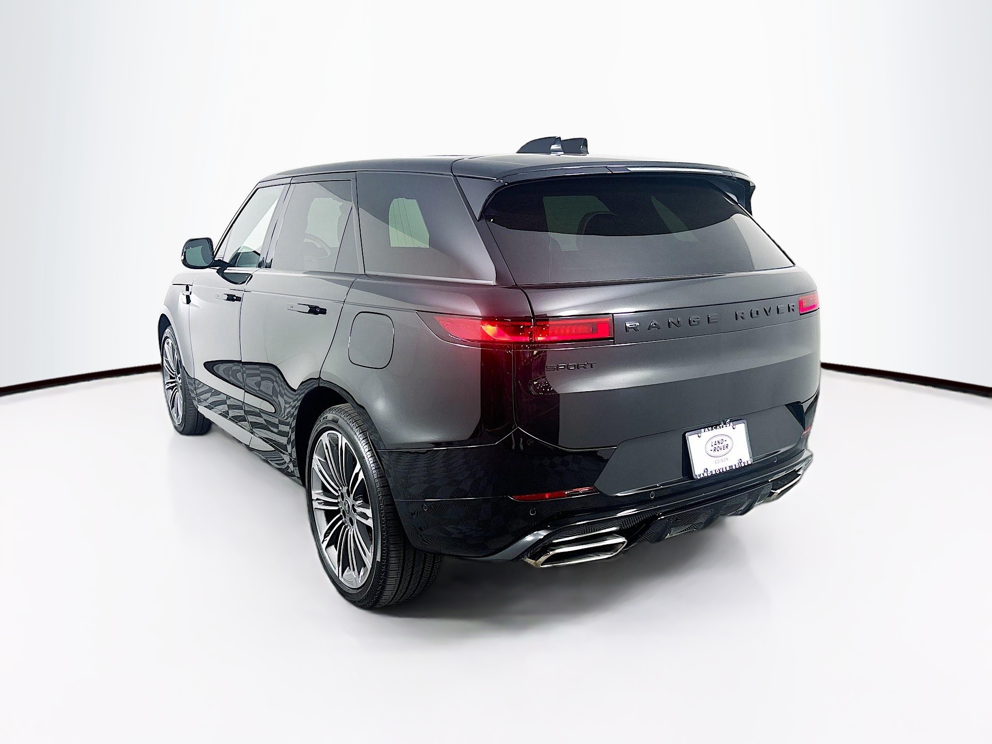 2025 Land Rover Range Rover Sport SE photo 3