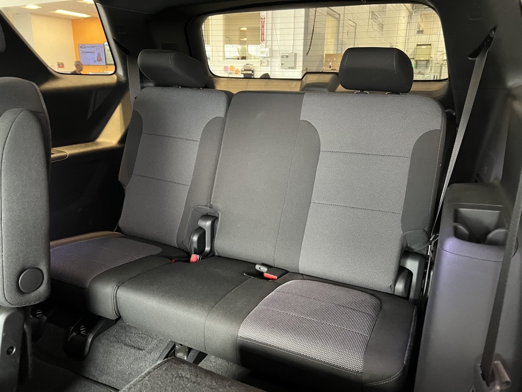 2023 Chevrolet Traverse Cloth 1LT photo 12