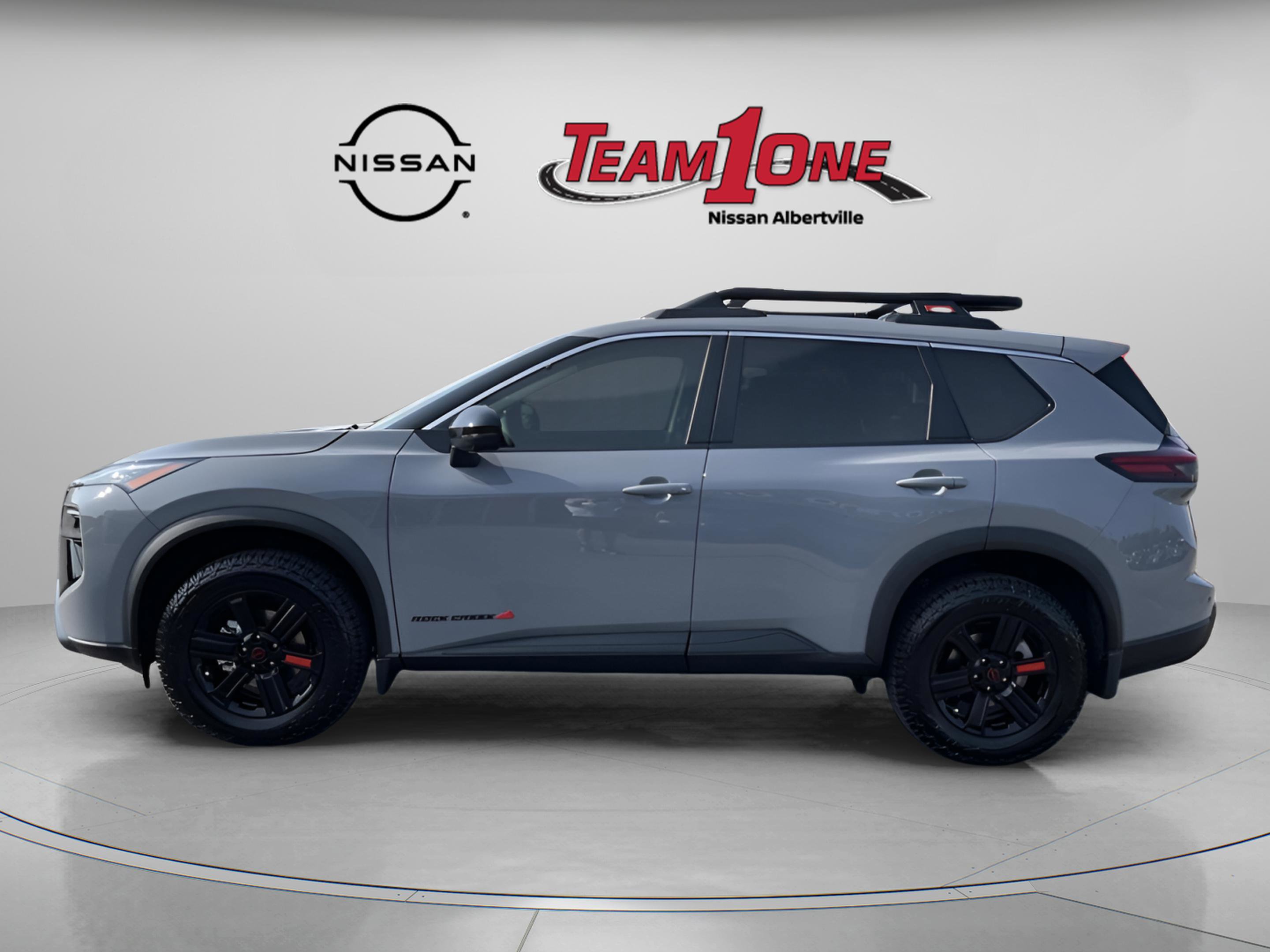 2026 Nissan Rogue SV photo 2