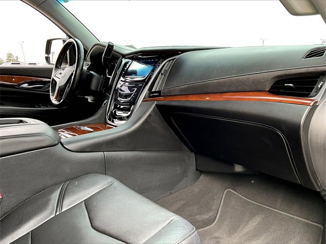 2019 Cadillac Escalade Luxury photo 12