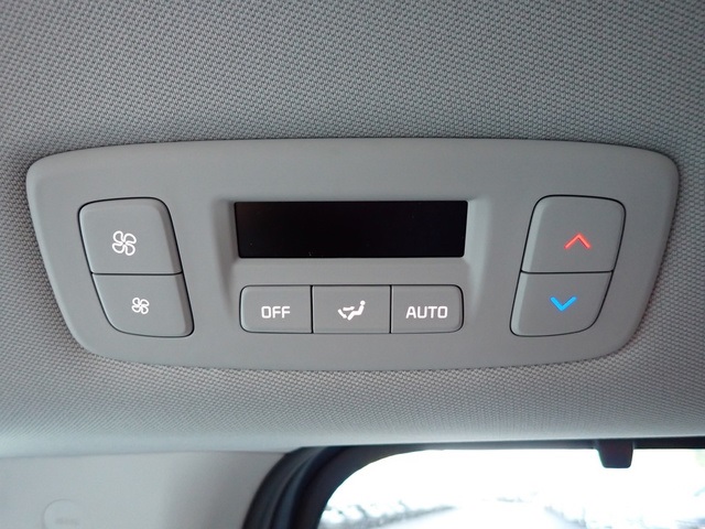 2024 Kia Carnival EX photo 15