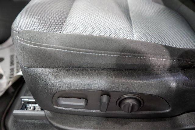 2023 Chevrolet Traverse Cloth photo 15