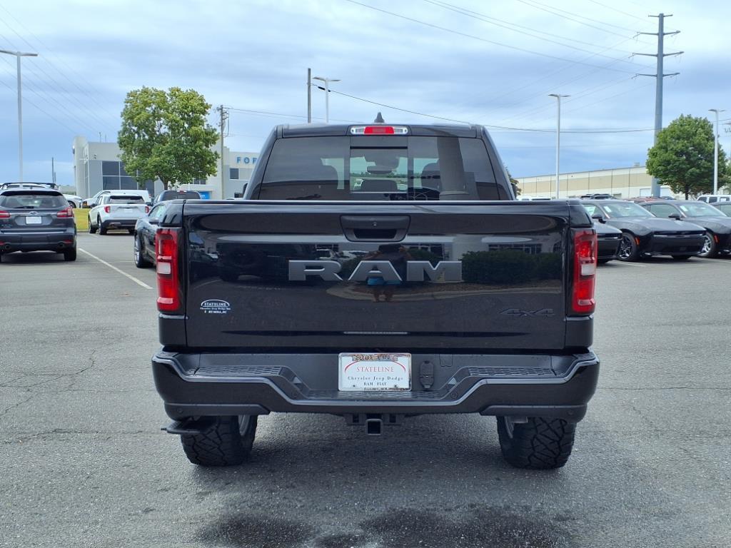 2025 Ram 1500 Tradesman photo 16