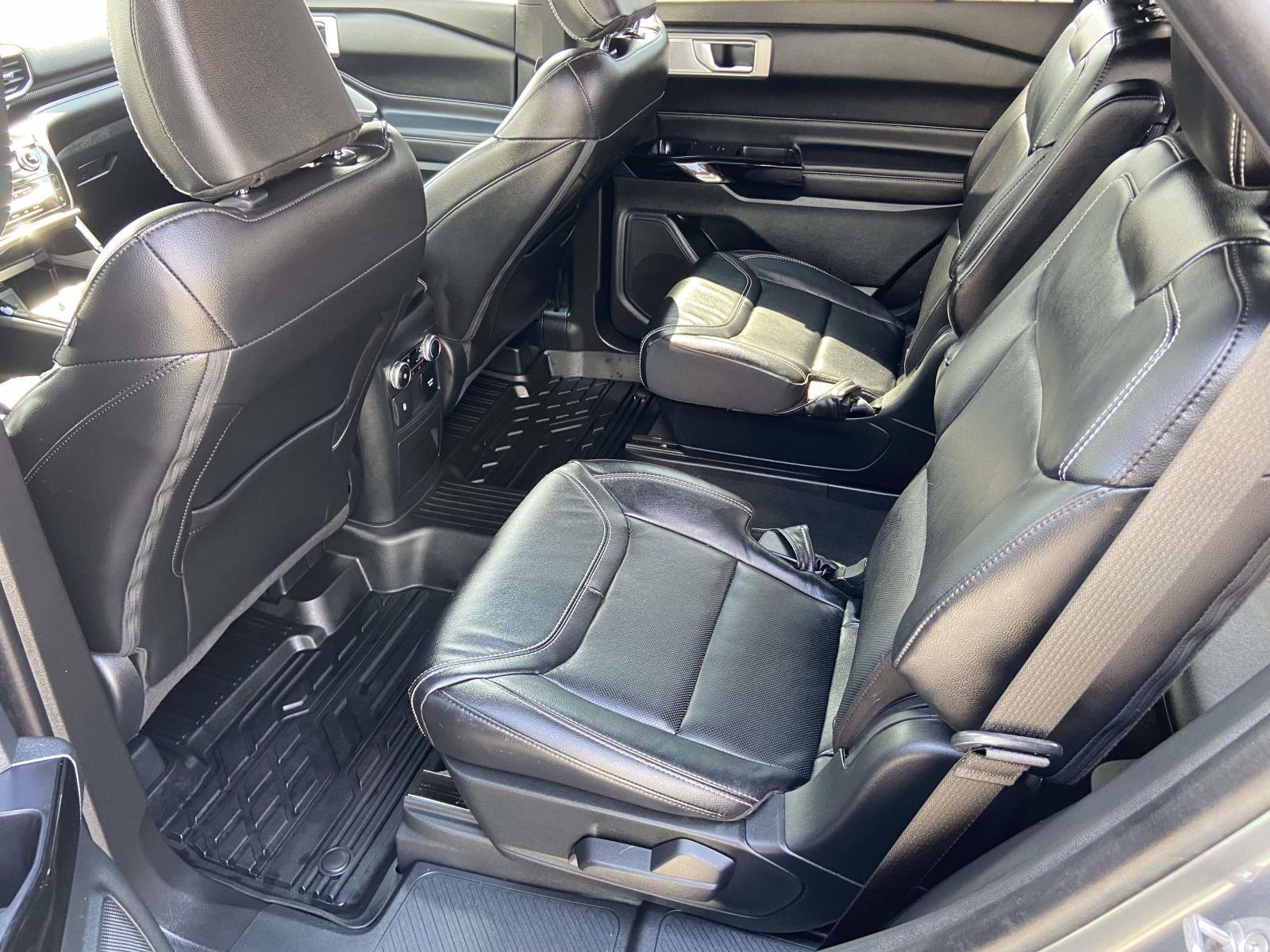 2023 Ford Explorer ST photo 7
