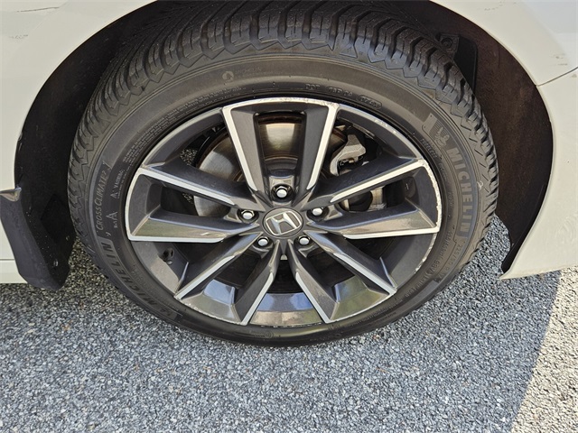 2021 Honda Accord EX-L photo 17