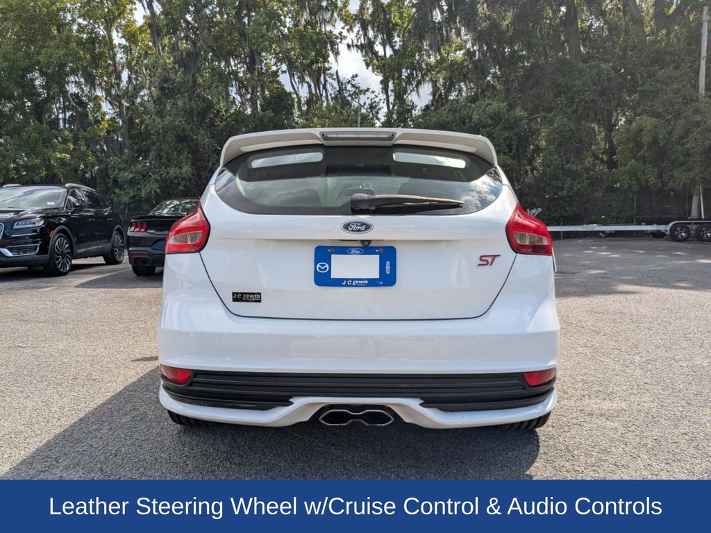 2018 Ford Focus ST photo 4