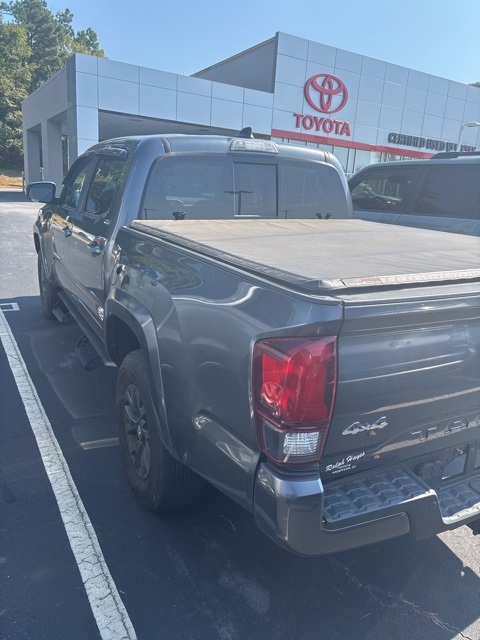 2023 Toyota Tacoma V6 photo 2