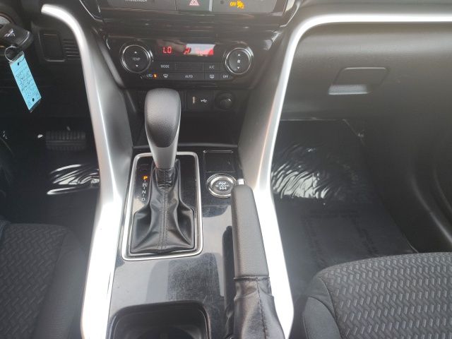 2022 Mitsubishi Eclipse Cross ES photo 18