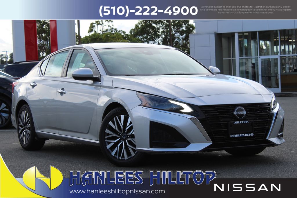 2023 Nissan Altima SV