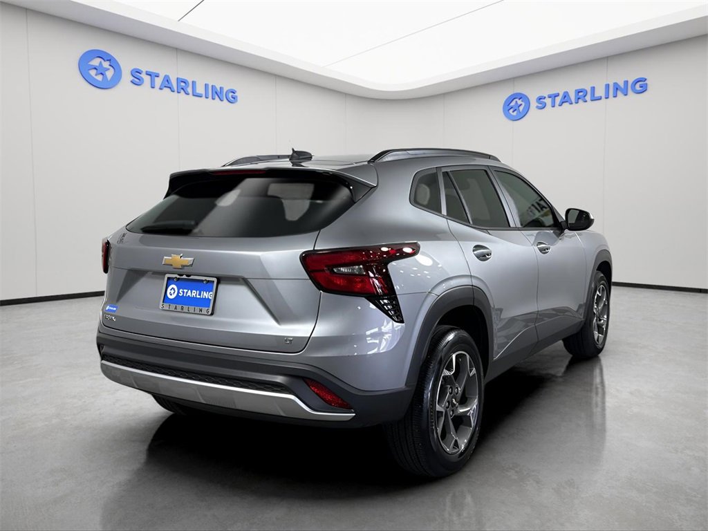 2024 Chevrolet Trax LT photo 7