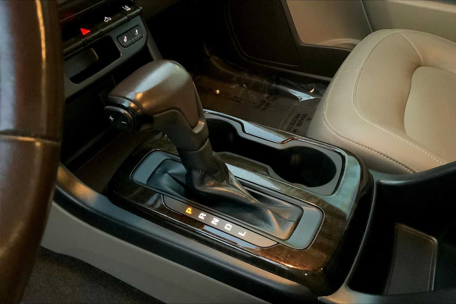 2017 Gmc Canyon SLT photo 13