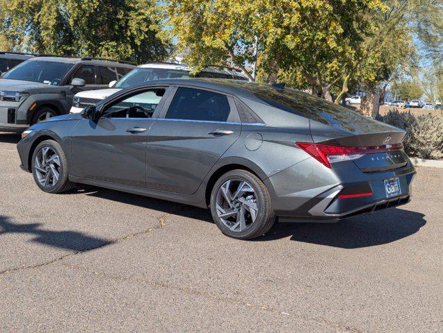 2025 Hyundai Elantra Hybrid Limited photo 7